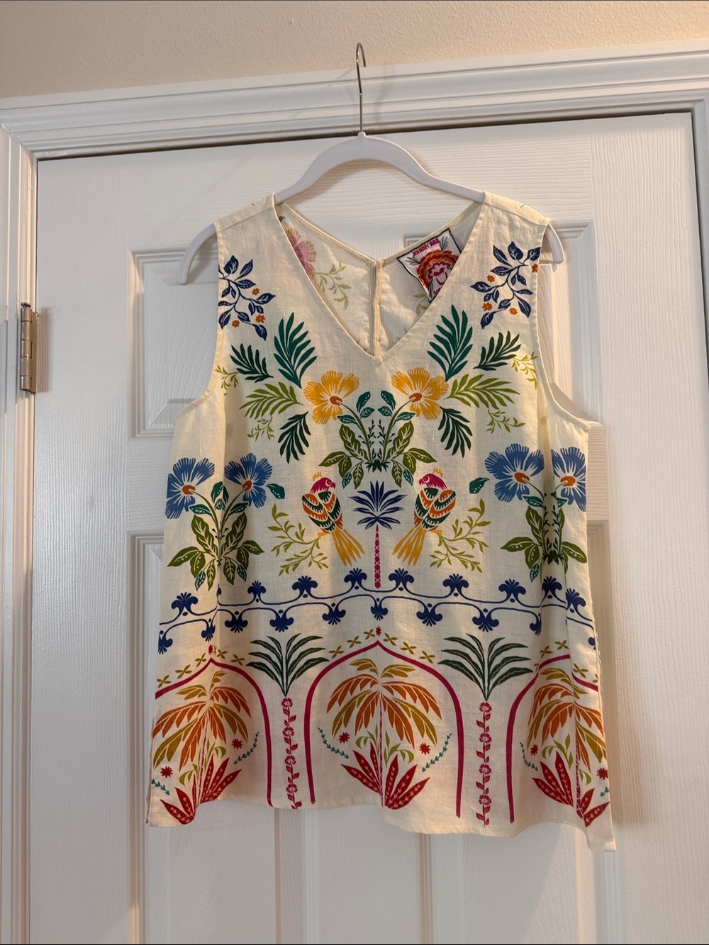 Johnny Was Cream Sleeveless Blouse with Multicolor Floral & Bird Embroidery